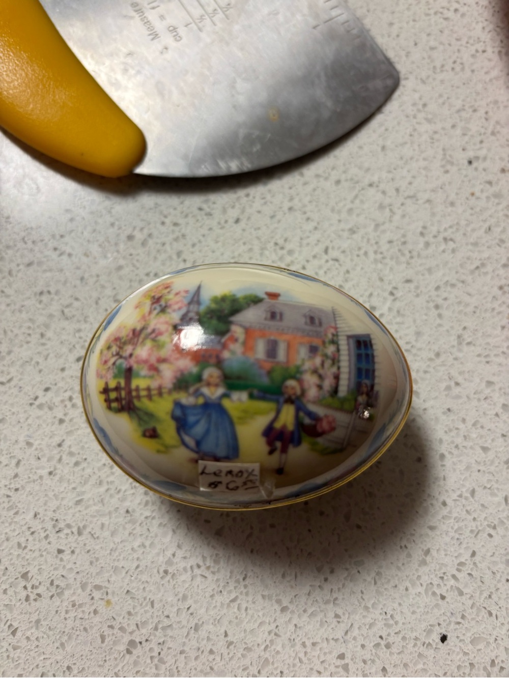 Lenox Easter in Colonial America Ltd Ed Lidded Porcelain Egg Box 1987